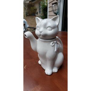 Vintage White Cat Small Individual 8 oz. Ceramic Figural Teapot